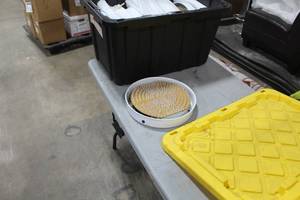 lot 962 image: Lot of (6) LED Lights