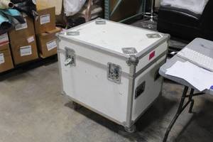 lot 804 image: Rolling Road Case