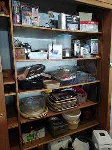 Contents of Cabinet- Kitchenware