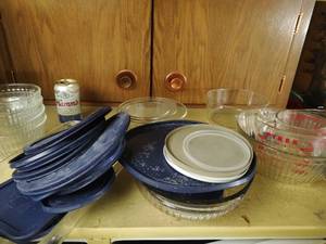 Pyrex bakeware