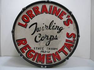 lot 78 image: Very Cool Vintage 1950s era Lorraines Regimentals Twirling Corps Marching Band Drum