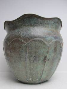 lot 102 image: LARGE Hammered Copper PotPlanter