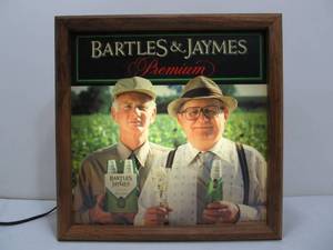 lot 107 image: Vintage BARTLES & JAYMES Wine Coolers Lighted Sign