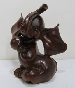 lot 123 image: Larger Vintage Carved Hawaiian Wood Monkeypod Elephant