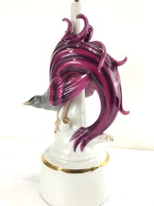 lot 268 image: Vintage Mid Century 1950s Sculptural&nbspGreater Bird of Paradise Porcelain Table Lamp