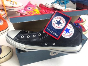 lot 276 image: Collection of Converse Chuck Taylor Shoes