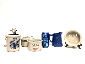 lot 257 image: Lot of RED WING Collector Society Stoneware #3