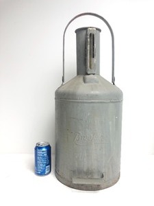 lot 289 image: Large Antique BROOKINS Steel Oil Pouring Can