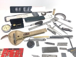 lot 279 image: Lot of Vintage Precision Tools Gauges etc