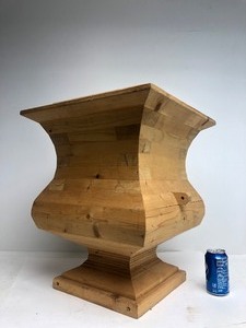 lot 51 image: LARGE Thick Butcher Block Style Wooden Urn