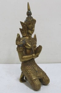 lot 146 image: Highly Detailed Ornate Vintage Brass Seated Buddha Figure