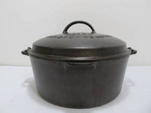 lot 160 image: Very Nice Vintage WAGNER WARE No. 9 Drip Drop Roaster wLid