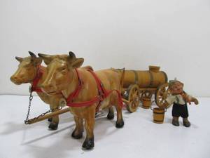 lot 176 image: Large Vintage German Composition & Wood Toy Set - Cattle Pulled Wagon