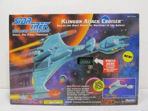lot 190 image: Large New in Box Early 90s Playmates STAR TREK Next Generation Toy