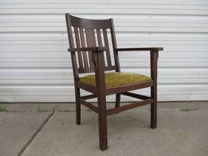 lot 43 image: Antique Mission Oak Armchair 