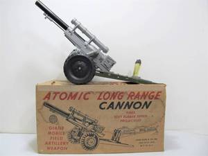 lot 198 image: Large Vintage MARX Atomic Long Range Cannon wOriginal Box