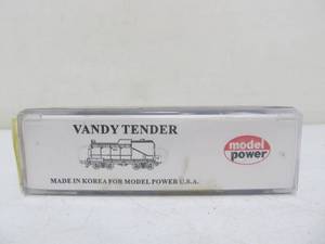 lot 203 image: Model Power VANDY TENDER N Scale Train Engine - Southern Pacific 7483
