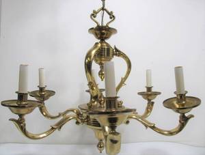 lot 206 image: Heavy Vintage Solid Brass 6-Light Chandelier Light Fixture