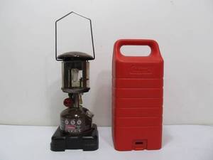 lot 229 image: COLEMAN Peak 1 Model 222 Lantern wCase