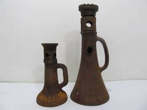 lot 236 image: 2 Vintage Heavy Duty Jacks