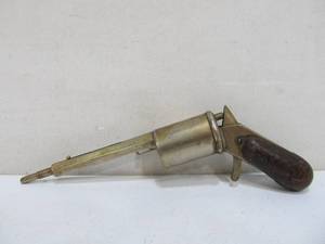 lot 326 image: Vintage Spring Loaded Pen Pistol