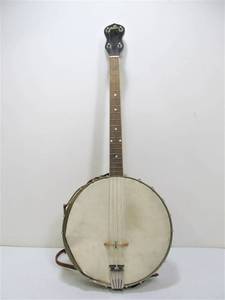 lot 330 image: Vintage GIBSON Banjo wHard Case