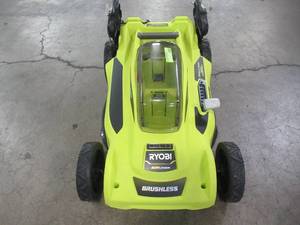 Ryobi 20 in. 40-Volt Brushless Lithium-Ion Cordless Battery Walk Behind Push Lawn Mower RY401011BTLVNM