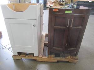 WHOLESALE MIXED PALLET OF MISCELLANEOUS SMALL VANITY CABINETS