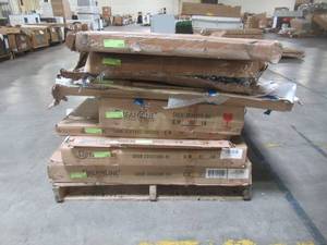 WHOLESALE MIXED PALLET OF DREAMLINE SHOWER DOORS