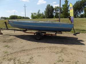 lot 2 image: Herters Fishing Boat & Trailer