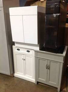 Pallet of Mixed Cabinets (Various sizes & colors) see all pictures