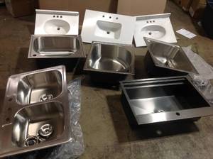 PALLET OF ASSORTED KITCHEN SINK TOPS & VANITY TOPS CUSTOMER RETURNS SEE PICTURES