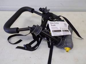 lot 51 image: Double Car Carrier Bike Rack