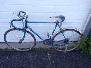 lot 61 image: Vintage Chaparral Bike