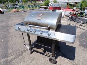 lot 88 image: Gas Grill with Side Burner and Cast Iron Grates