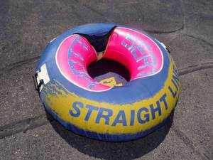 lot 89 image: Inflatable Water Towable