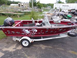 lot 4 image: 1993 Smokercraft Boat with Trailer and 50 HP Yamaha Four Stroke Outboard Motor