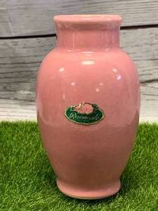 lot 13 image: Rosemeade Pottery Pink Vase 4  Inch Tall