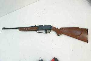 lot 46 image: BB gun