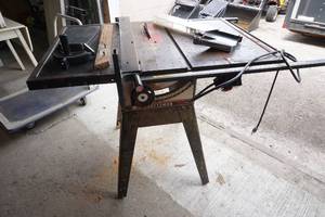 lot 99 image: Table saw