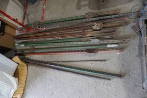 lot 102 image: Fence posts
