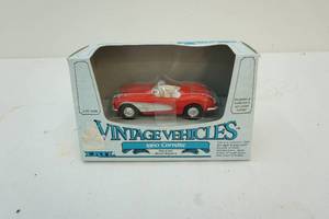lot 113 image: Vintage scale vehicle cle