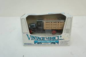 lot 114 image: Vintage scale vehicle cle