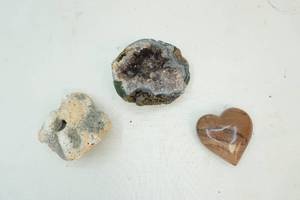 lot 120 image: Rocks