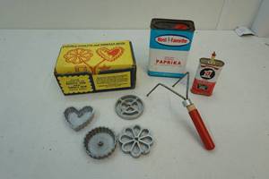 lot 137 image: Rosette, tins
