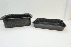 lot 164 image: Turkey roaster pan