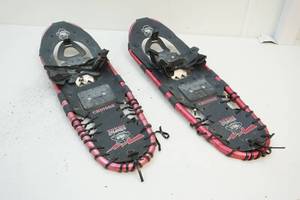 lot 166 image: Snow shoes
