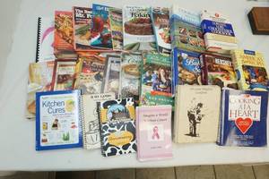 lot 189 image: Cookbooks
