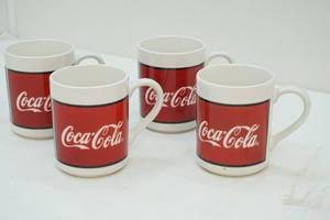 lot 198 image: Coca-Cola mugs