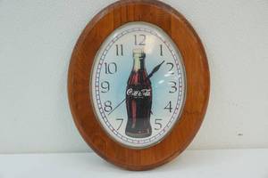 lot 250 image: Clock